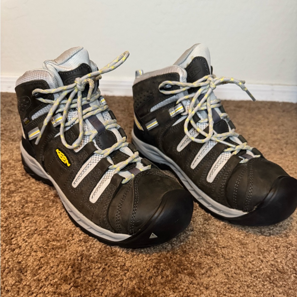 Women’s Steel toe Keen Flint 2 mid height